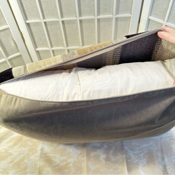 Decorative Pillows - Picture 11 of 12